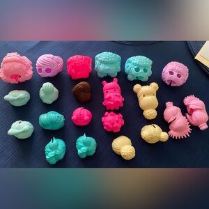 BIG Lot of 28+ Interchangeable Hair Accessories L.O.L. Surprise!